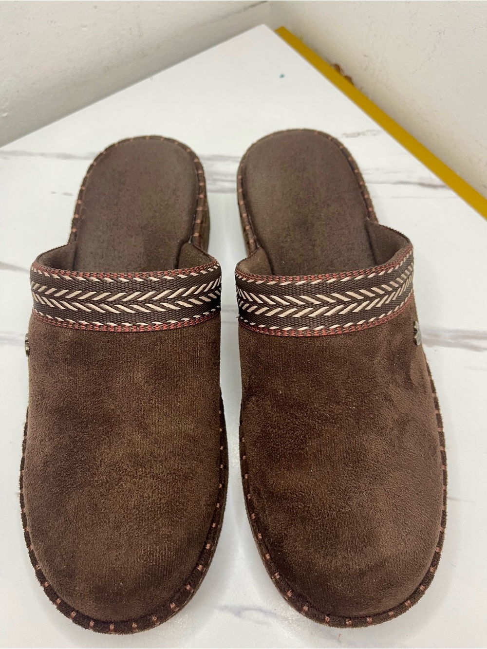 Skechers Brown Chocolate Suede Slip-On Clog Mule with Braided Trim Size 8 - Picture 5 of 13